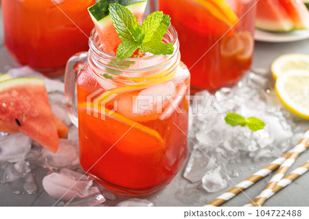 Watermelon lemonade in mason jars 104722488