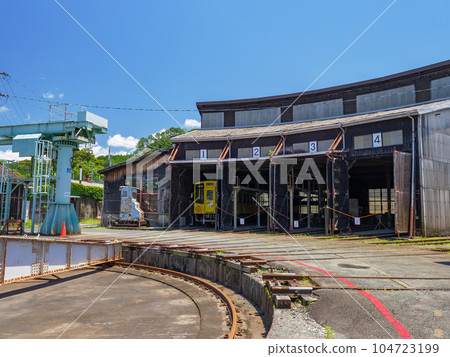 Turntable at Tenryu Futamata Station 104723199