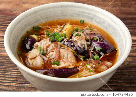 Chilled Spicy Somen Noodles with Pork Belly and Fried Eggplant 104724480