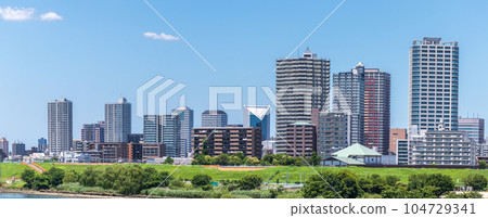 從“埼玉縣”荒川河床看川口市建築 從“埼玉縣”荒川河床看川口市建築 104729341