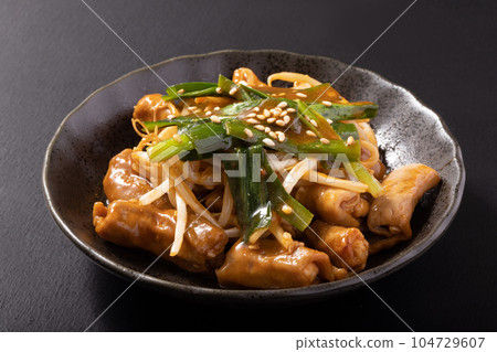 Stir-fried spicy offal Stir-fried spicy offal 104729607