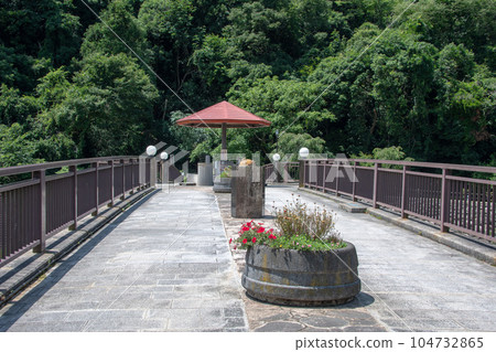 Kajika no Yu, Misasa Onsen Footbath, Misasa Town, Tottori Prefecture 104732865