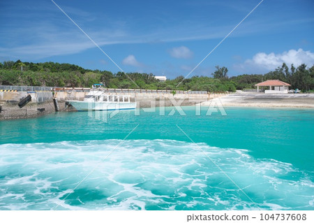 Aragusuku Port on Aragusuku Island Aragusuku Port on Aragusuku Island 104737608