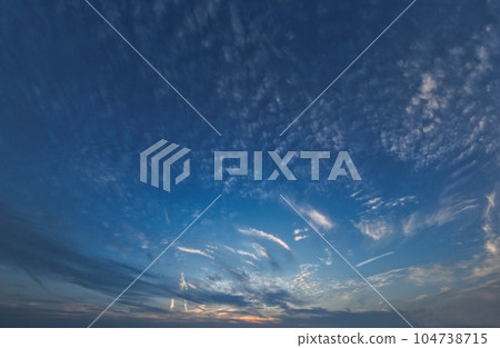 黃昏天空多雲/夏天/超廣角/天空限定/230704pm 104738715