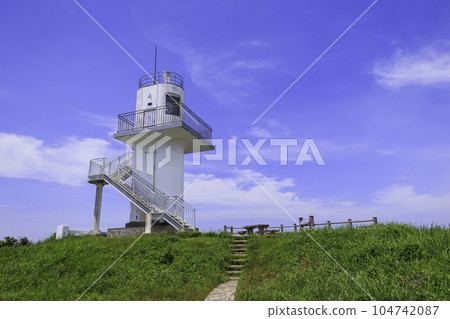 [Ikitsuki Island, Nagasaki Prefecture] Scenery of the large fly lighthouse 104742087