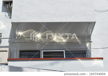 Light from the Mansion Veranda, Kita Ward, Tokyo 104744004