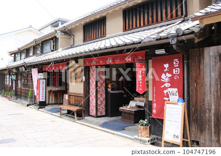 飛 - 市和M田町的城市景觀 104747196