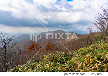 Mt. Nagi Late autumn traversing course seen from the ridgeline 1 Nagi-cho, Katsuta-gun, Okayama Prefecture 104748519