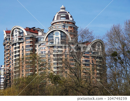 Kiev Ukraine April 13, 2021: High-rise elite building Tsarskoe Selo Pechersky district in the city of Kiev 104749239
