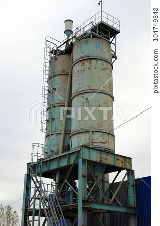Kiev, Ukraine November 25, 2020: Abandoned cement elevator in Kiev Kiev, Ukraine November 25, 2020: Abandoned cement elevator in Kiev 104749848