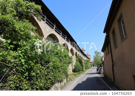 德國羅滕堡老城和城牆(春天) 德國羅滕堡老城和城牆(春天) 104750263