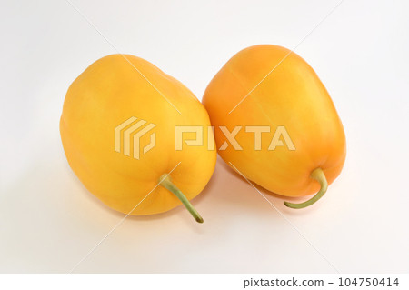 Makuwari (Muwa melon) Makuwari (Muwa melon) 104750414
