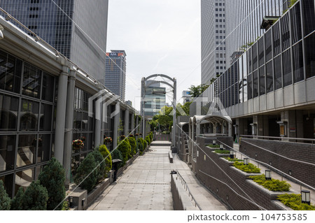 Passage in front of Osaka Station Front Building No. 1 (photographed in May 2023) 104753585