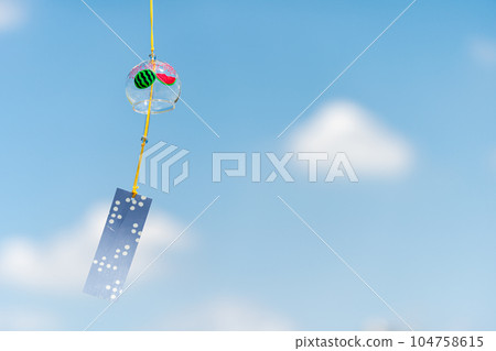 Summer in Japan Blue sky and wind chimes 104758615