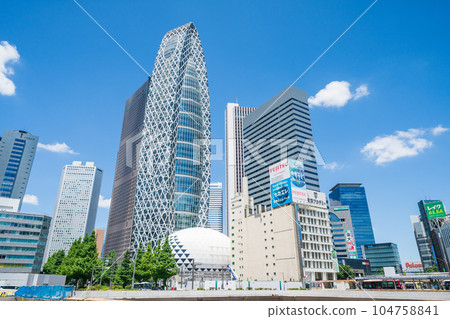 "Tokyo" City scenery in front of Shinjuku Station West Exit 104758841