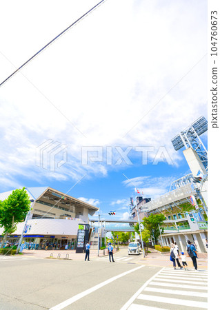 [兵庫縣]甲子園體育場和西宮市八月和夏季的風景 104760673