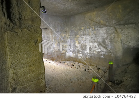 Izu Peninsula/Nishiizu/Muroiwa Cave/The inside of a quarry where you can experience the feeling of adventure, and the tour route with a cool breeze/Matsuzaki Town, Shizuoka Prefecture (4) Izu Peninsula/Nishiizu/Muroiwa Cave/The inside of a quarry where you can experience the feeling of adventure, and the tour route with a cool breeze/Matsuzaki Town, Shizuoka Prefecture (4) 104764458