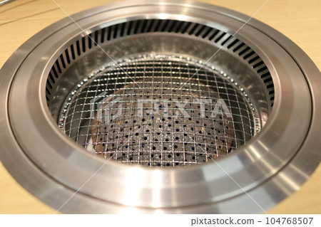 Smokeless roaster for yakiniku 104768507