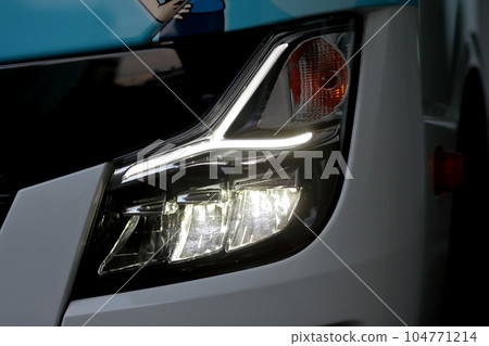 Mini bus headlights 104771214