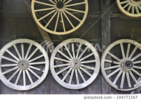 Daihachiguruma wheel (at Hida no Sato, Takayama) Daihachiguruma wheel (at Hida no Sato, Takayama) 104771567