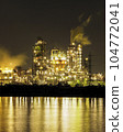 Factory night view of Yokkaichi city 104772041