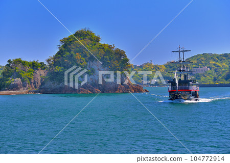 伊豆半島、南伊豆、下田港、日本開國的舞台、靜岡縣下田市犬橋島上行駛的強大黑船景色(2) 伊豆半島、南伊豆、下田港、日本開國的舞台、靜岡縣下田市犬橋島上行駛的強大黑船景色(2) 104772914