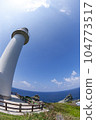 藍天、大海和燈塔 104773517