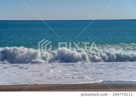 Sea and waves [Shichiri Mihama Beach] 104774211