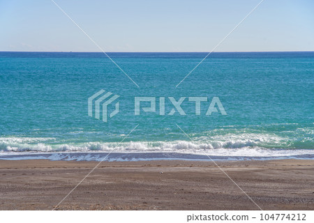 大海和波浪【七里美濱海灘】 大海和波浪【七里美濱海灘】 104774212