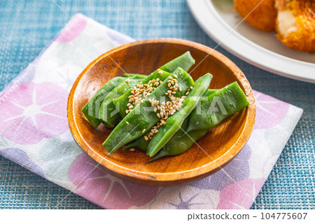 Moroccan green beans boiled 104775607