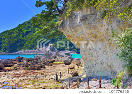 靜岡縣下田市，可欣賞日本美麗海岸美景的伊豆半島、南伊豆、和歌浦海濱長廊、鍋濱一側的風景 (3) 104776266