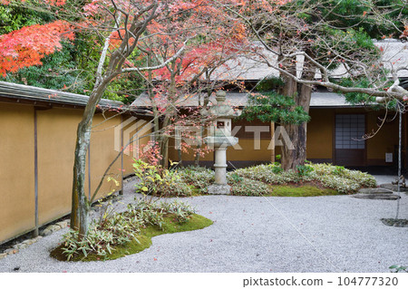 秋葉美麗的鎌倉一條江漢山莊 秋葉美麗的鎌倉一條江漢山莊 104777320