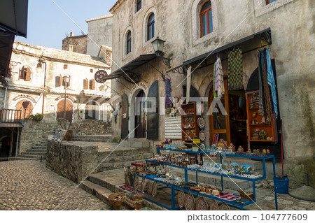 莫斯塔爾,伊斯蘭區建築和小巷 / 莫斯塔爾,波斯尼亞和黑塞哥維那 莫斯塔爾,伊斯蘭區建築和小巷 / 莫斯塔爾,波斯尼亞和黑塞哥維那 104777609