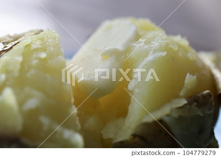 Steamed Red Queen potato butter Steamed Red Queen potato butter 104779279