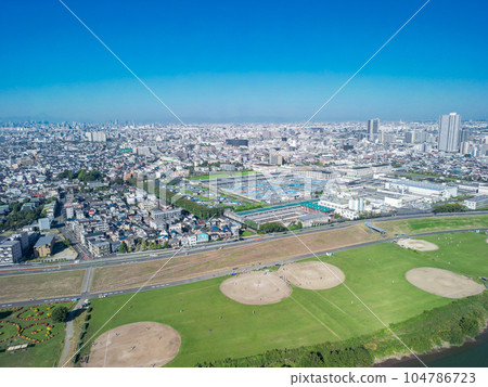 “千葉縣”從矢霧附近無人機拍攝的江戶川景色 104786723