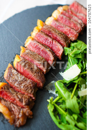 Italian Cuisine Beef Tagliata 104787625