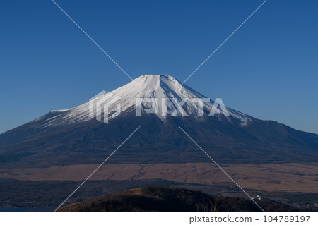 從石割山眺望富士山 104789197