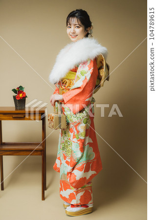 Furisode seijin-shiki feather stole 104789615