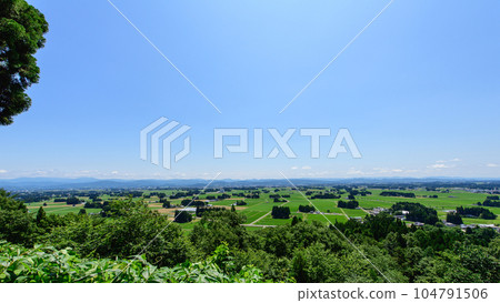 A spectacular view of Hanamaki Hakkei from Mt. Kannon, Iwate Prefecture 104791506