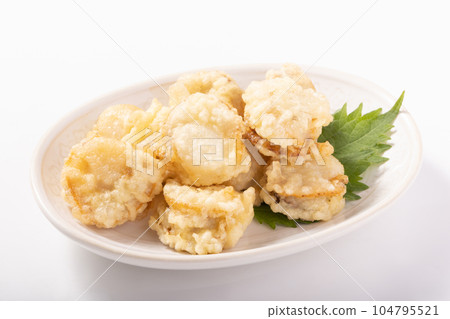scallop tempura 104795521