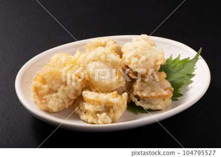 scallop tempura 104795527