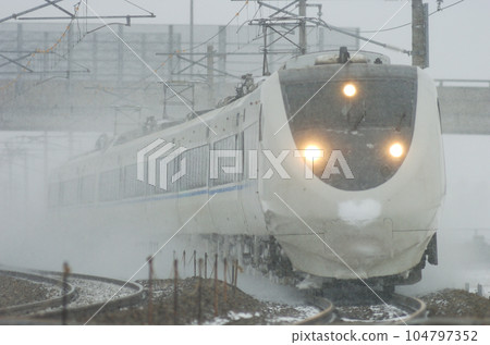 Hokuriku Main Line Kaga Kasama - Mikawa JR West 681 series T06 + T18 formation (Kanazawa) Thunderbird Hokuriku Main Line Kaga Kasama - Mikawa JR West 681 series T06 + T18 formation (Kanazawa) Thunderbird 104797352