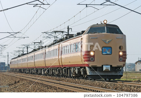 北陸本線三河加賀笠間JR西485系列A05編隊(京都)雷長 104797386