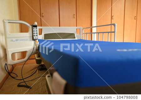 家中老人護理床 家中老人護理床 104798008