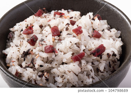 Crispy plum rice 104798689