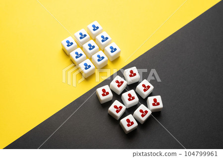 Good and badly coordinated teams. An example of a good and bad leader. A successful and an disordered teams. To put in order subordinates, to make the group effective. 104799961