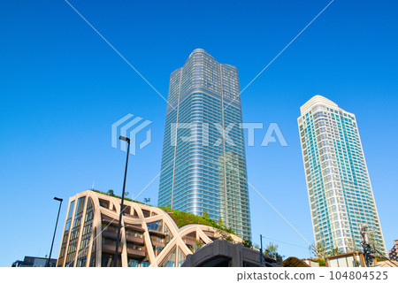 Scenery of skyscrapers such as Azabudai Hills, Tokyo redevelopment complex Scenery of skyscrapers such as Azabudai Hills, Tokyo redevelopment complex 104804525
