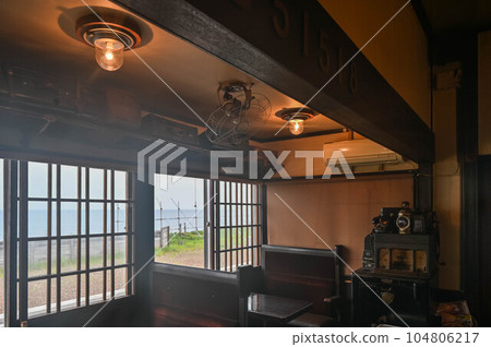 咖啡店“Stop”所在的北濱站是網走本線距離鄂霍次克海最近的無人車站 咖啡店“Stop”所在的北濱站是網走本線距離鄂霍次克海最近的無人車站 104806217