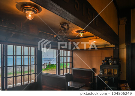 Kitahama Station, where the coffee shop "Stop" is located, is the closest unmanned station to the Sea of Okhotsk, Abashiri Main Line Kitahama Station, where the coffee shop "Stop" is located, is the closest unmanned station to the Sea of Okhotsk, Abashiri Main Line 104806249