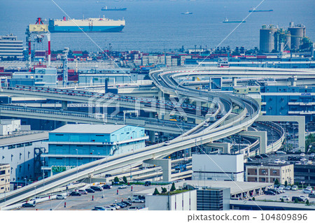Metropolitan Expressway seen from Yokohama Marine Tower Metropolitan Expressway seen from Yokohama Marine Tower 104809896
